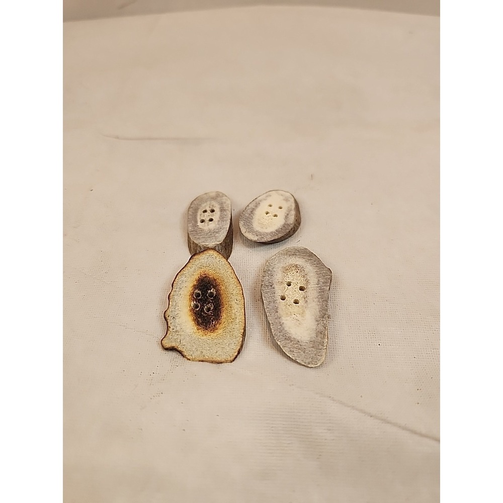 Set Of 4 Natural Rustic 1"- 1.5" 4 Hole Flat Deer Antler Buttons‎ Handmade